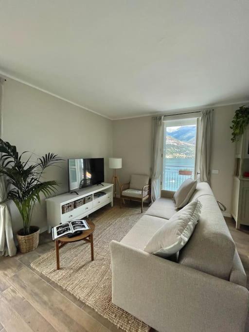 Il Noce Lake View Apartment Лецено Екстериор снимка