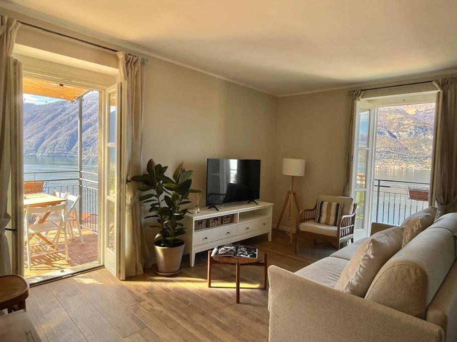 Il Noce Lake View Apartment Лецено Екстериор снимка
